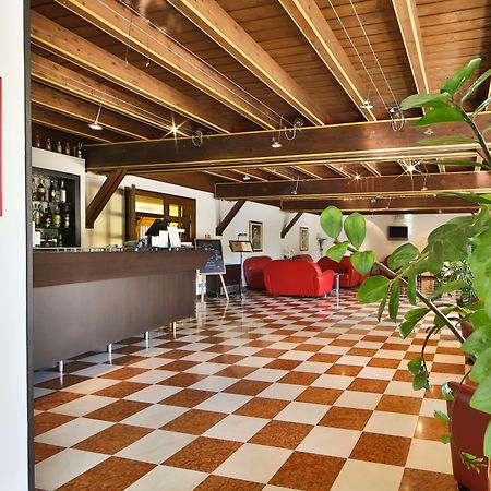 BEST WESTERN Titian Inn Hotel Treviso Silea Exterior foto