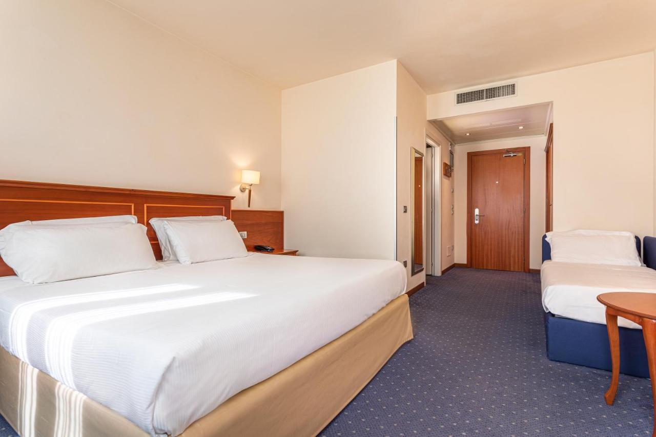 BEST WESTERN Titian Inn Hotel Treviso Silea Exterior foto