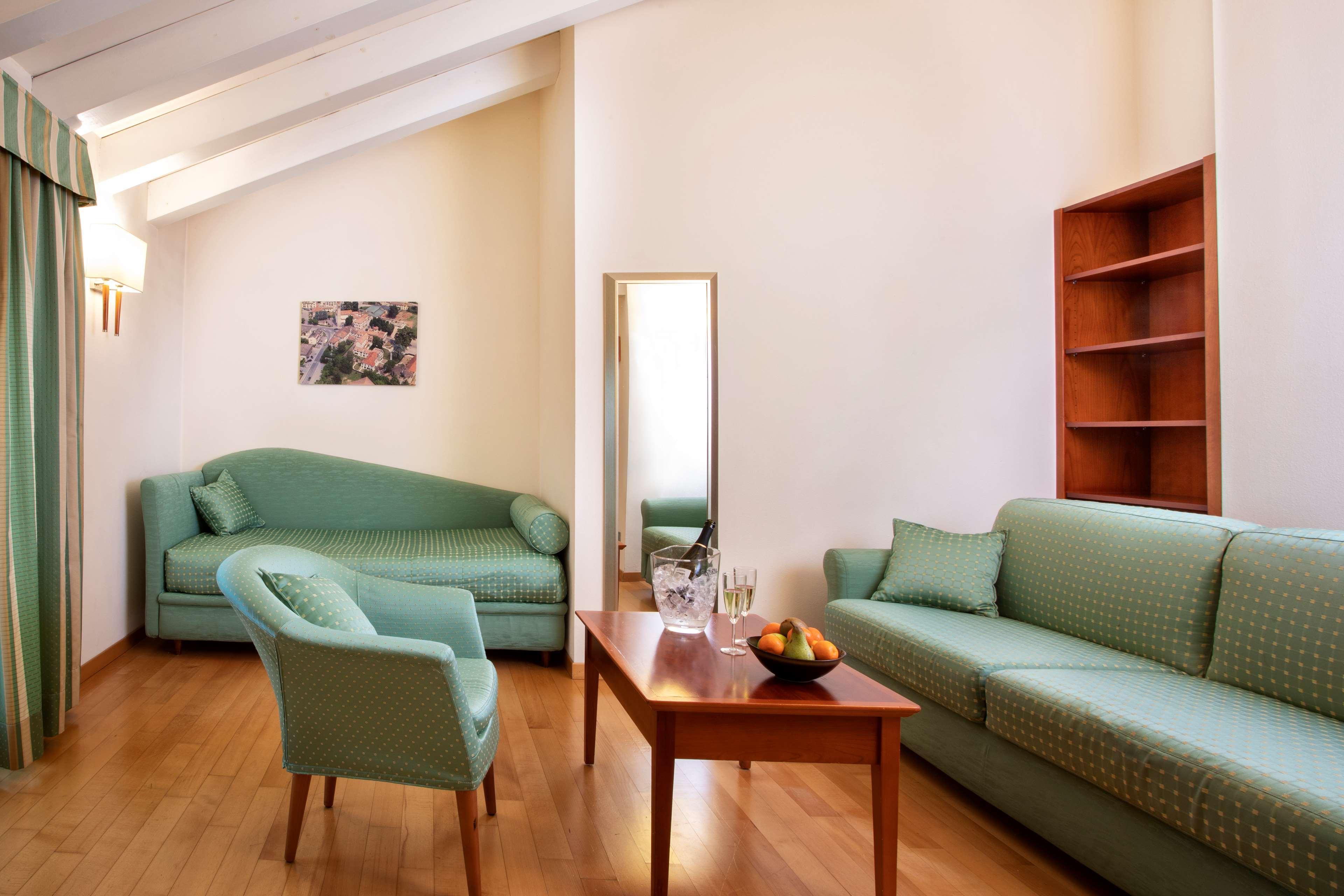BEST WESTERN Titian Inn Hotel Treviso Silea Exterior foto