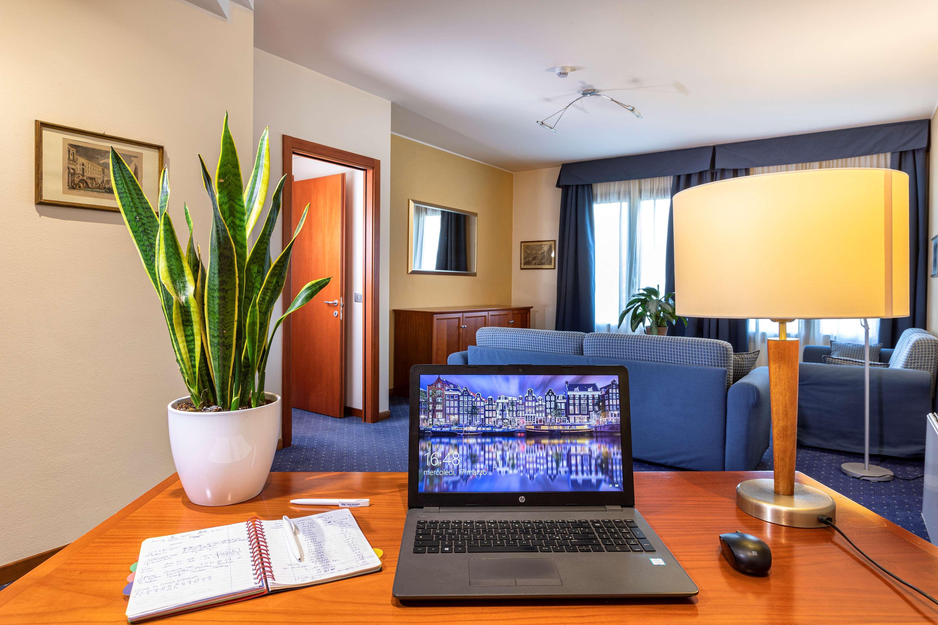 BEST WESTERN Titian Inn Hotel Treviso Silea Exterior foto