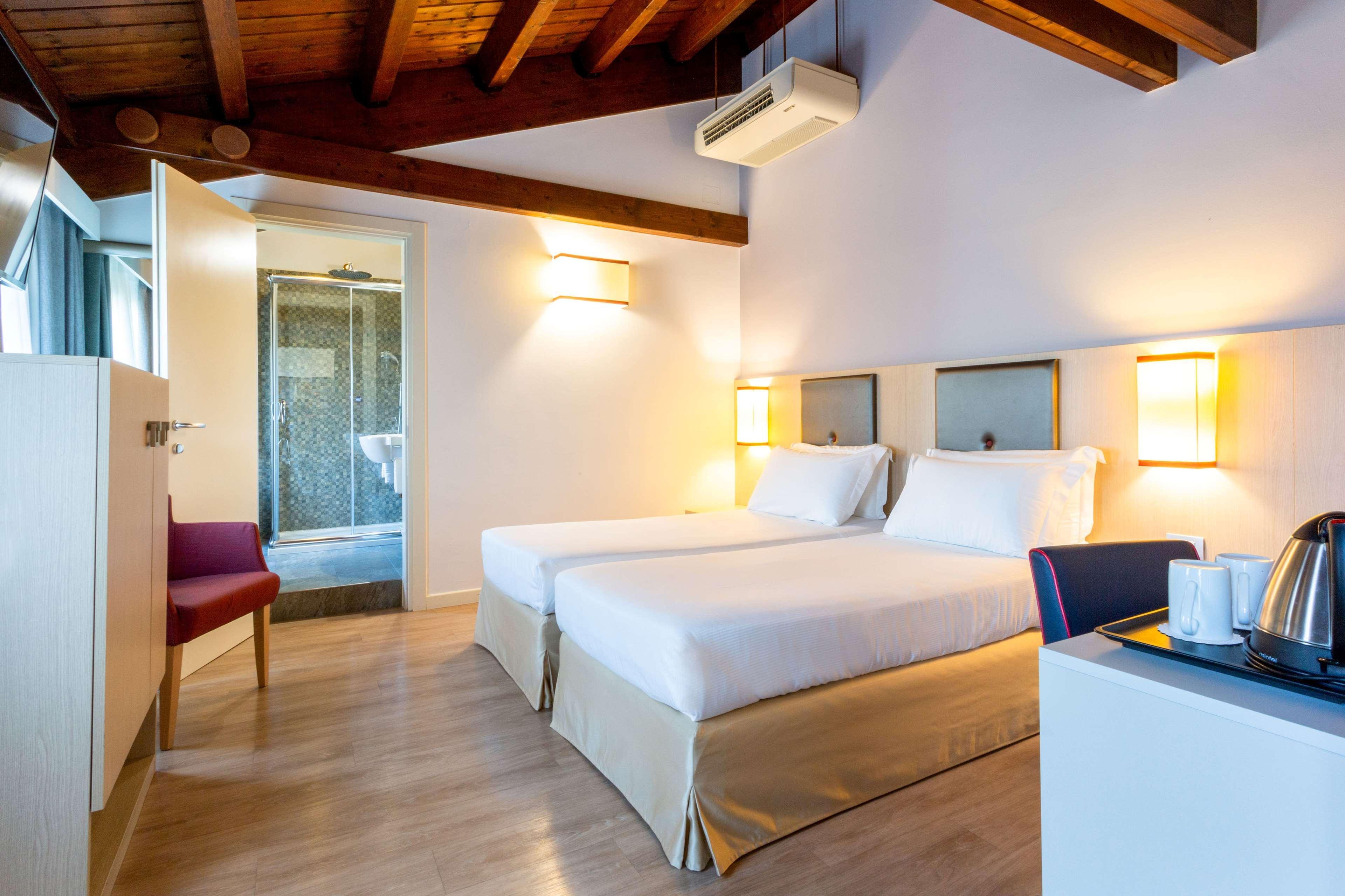 BEST WESTERN Titian Inn Hotel Treviso Silea Exterior foto