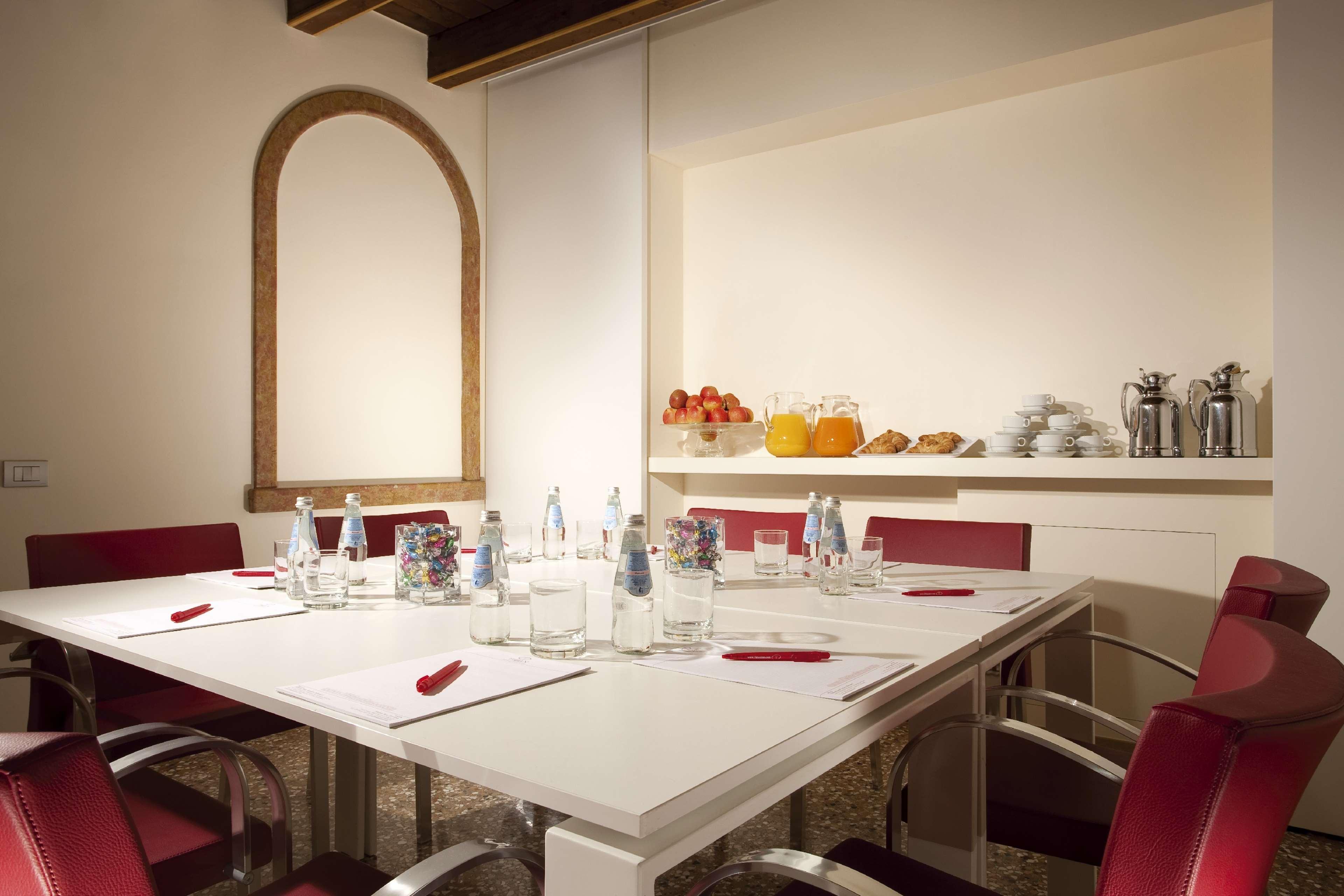 BEST WESTERN Titian Inn Hotel Treviso Silea Exterior foto