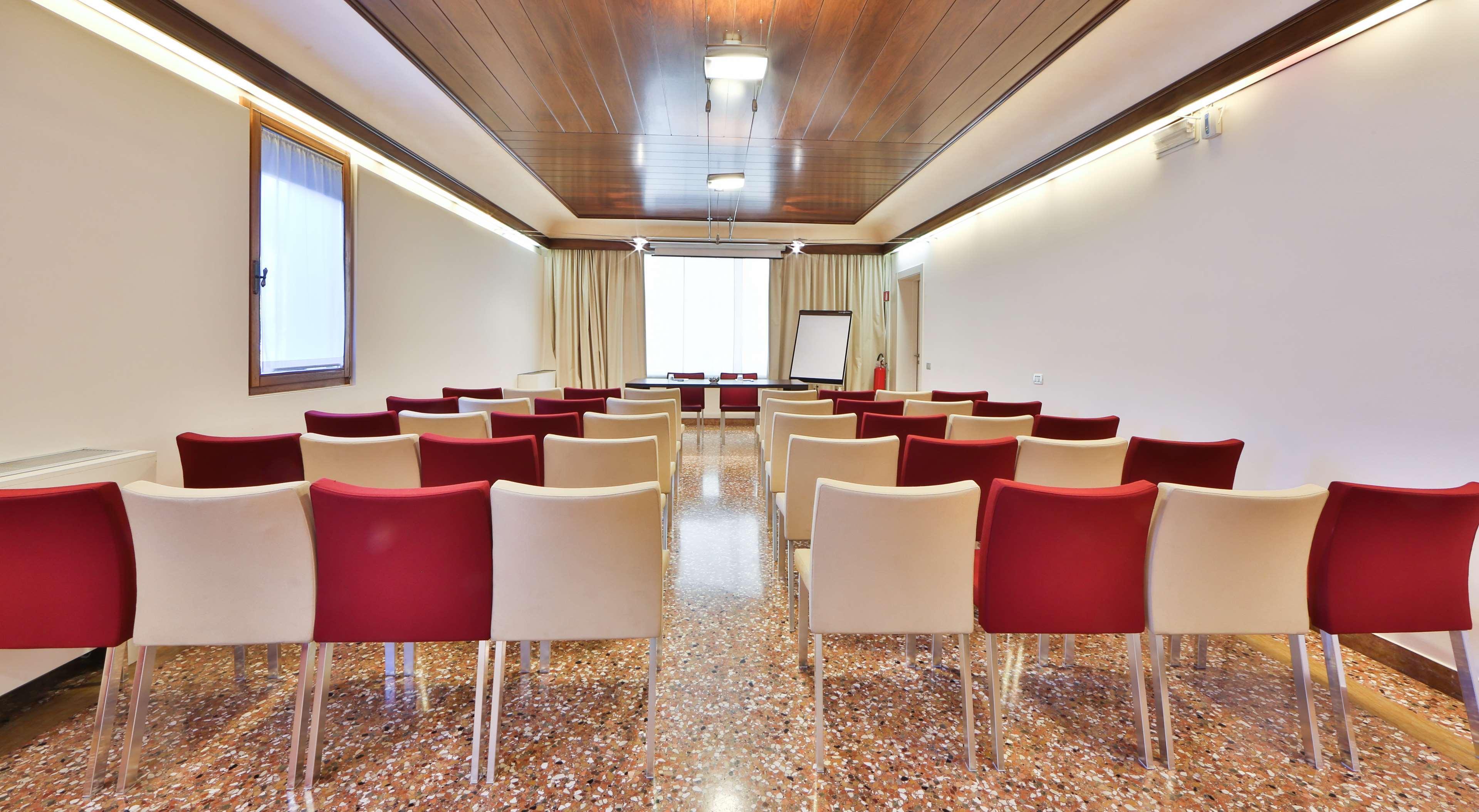 BEST WESTERN Titian Inn Hotel Treviso Silea Exterior foto